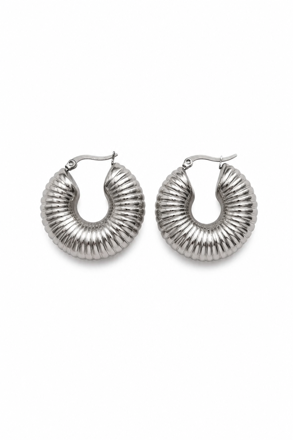 Boucles d'oreilles goutte torsadée dorée